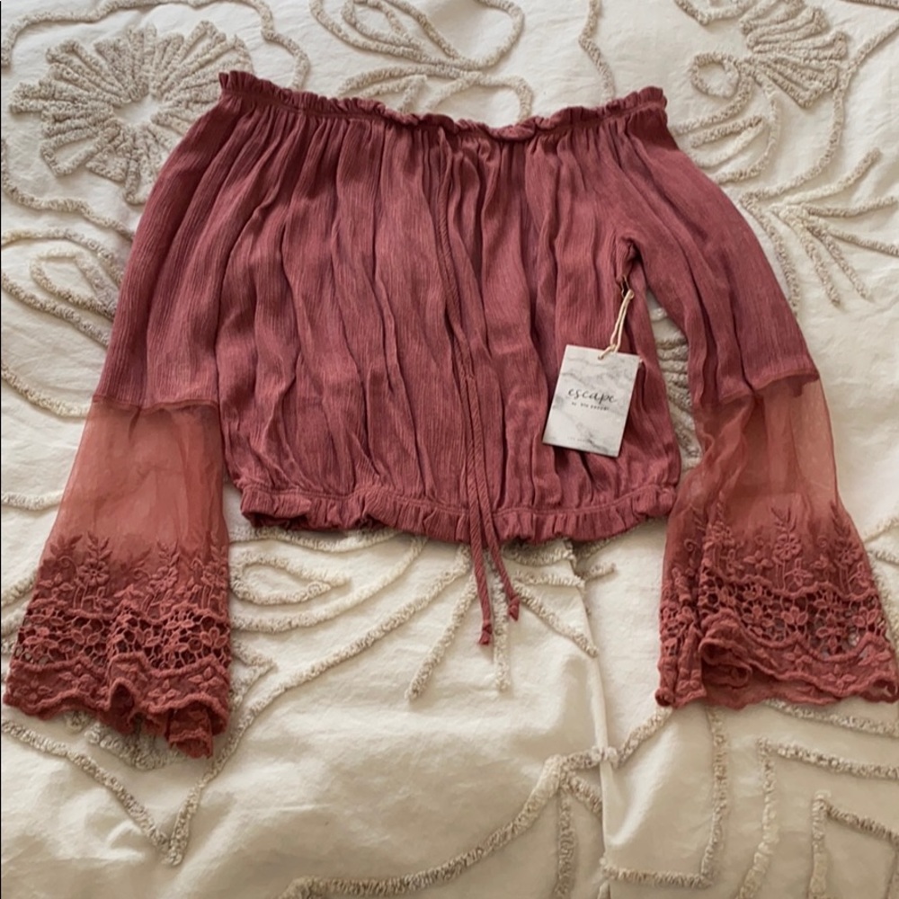 Cropped off the shoulder long sleeve